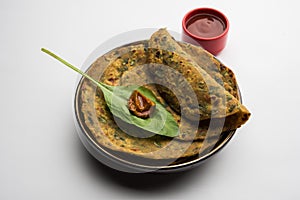 Palak paratha or Spinach flatbreadÂ is a Popular Indian breakfast menu